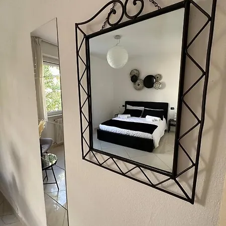 Chic House Near The Appartement Lecco