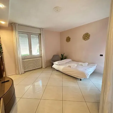 Appartement Chic House Near The Lecco