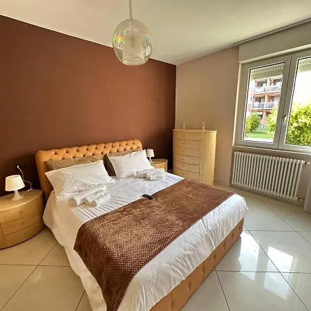 Appartamento Chic House Near The *