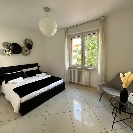 Appartement Chic House Near The Lecco