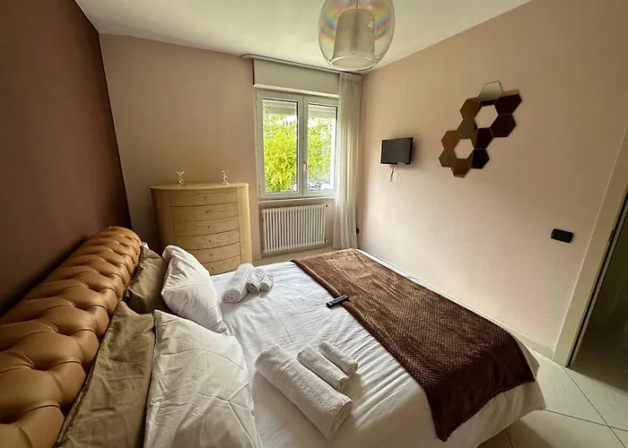 Daire Chic House Near The