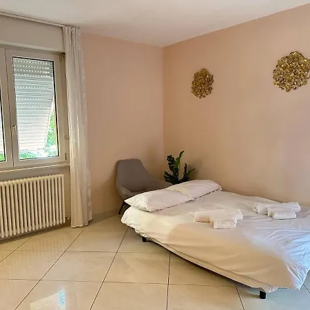 Apartment Chic House Near The