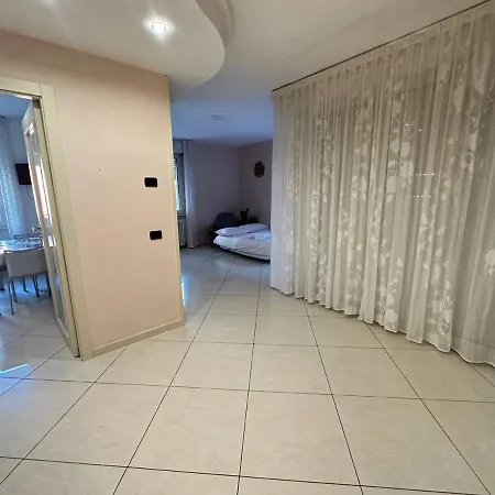Chic House Near The Appartamento Lecco